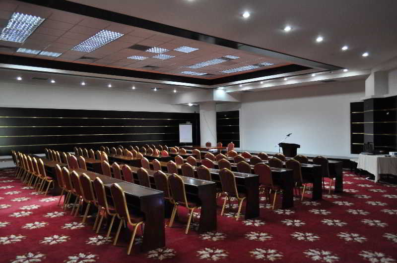Hotel Delta 4 Tulcsa Kültér fotó
