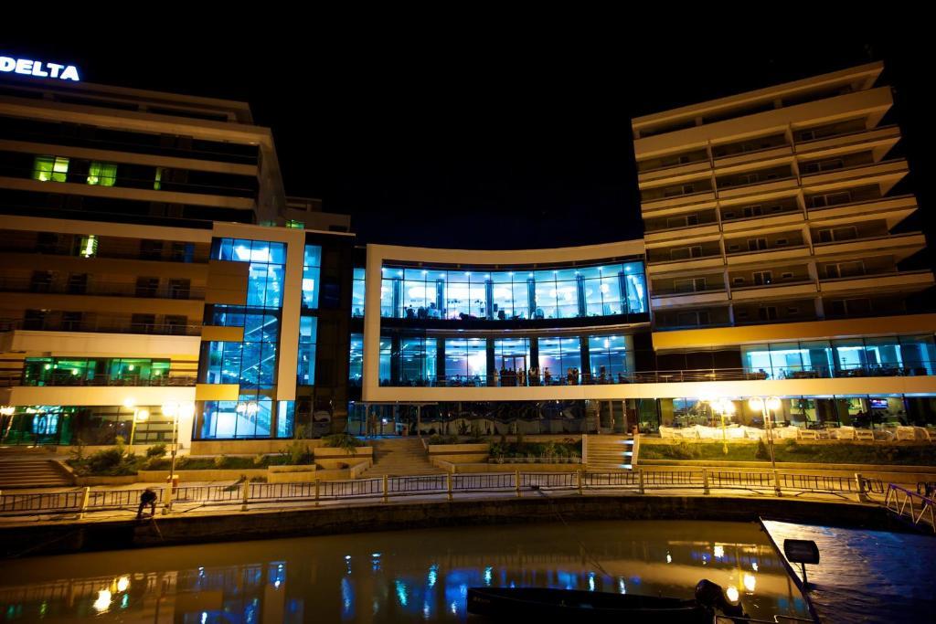 Hotel Delta 4 Tulcsa Kültér fotó